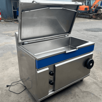 Commercial Bratt Pans