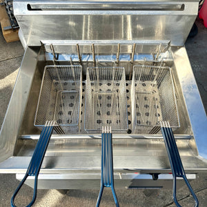 Blue Seal Evolution Series E603 - 600mm Single Pan Electric Deep Fryer With Warranty (Refurbished)