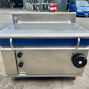 Blue Seal Evolution Series G580-12 - 1200mm Gas Tilting Bratt Pan With Warranty