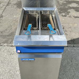 Blue Seal by Moffat Freestanding Twin Pan Propane Gas Deep Fryer With Warranty