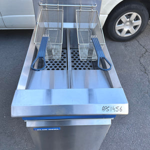 Blue Seal Evolution Series GT46 - 450mm Twin Pan Gas Fryer With Warranty (Refurbished)