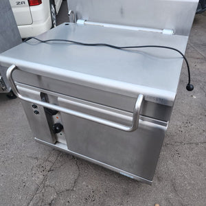 APS891 Waldorf 800 Series BP8080G - 900mm Gas self Tilting Bratt Pan