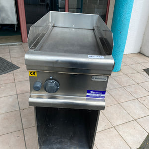ELECTROLUX COMMERCIAL Gas Hot Plate In Excellent Condition With 3 Months Warranty